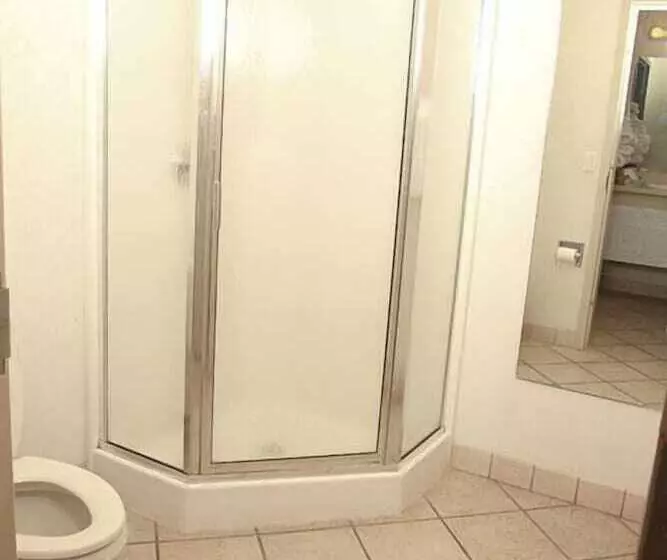 Hotelli Beachfront Resort