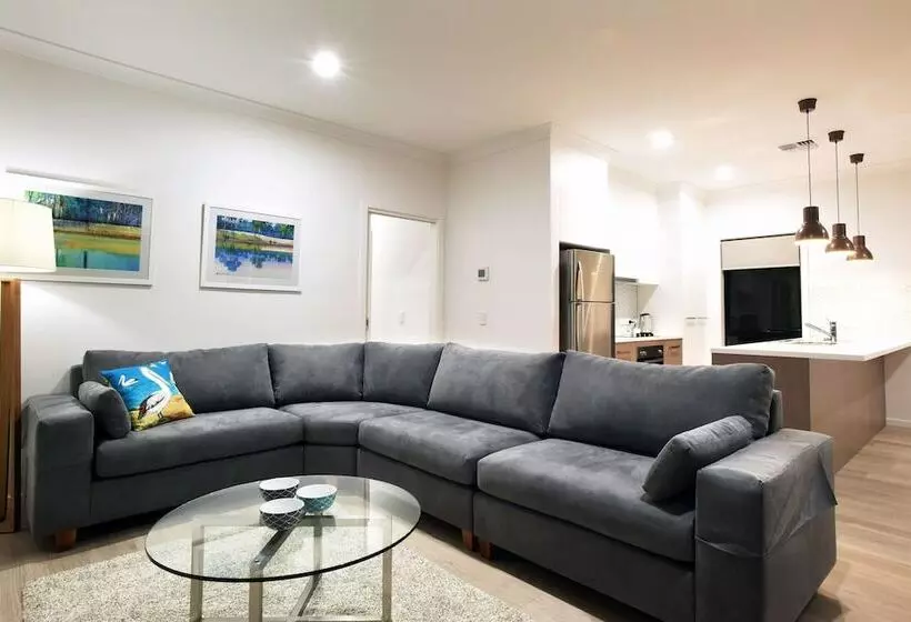 Hotelli Renmark River Villas And Boats & Bedzzz