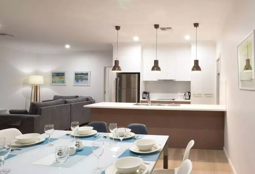 Hotelli Renmark River Villas And Boats & Bedzzz