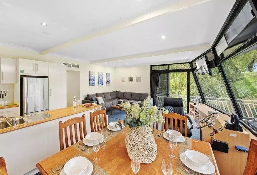 Hotelli Renmark River Villas And Boats & Bedzzz