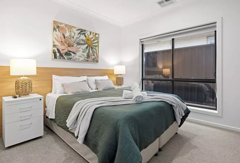 Hotelli Renmark River Villas And Boats & Bedzzz