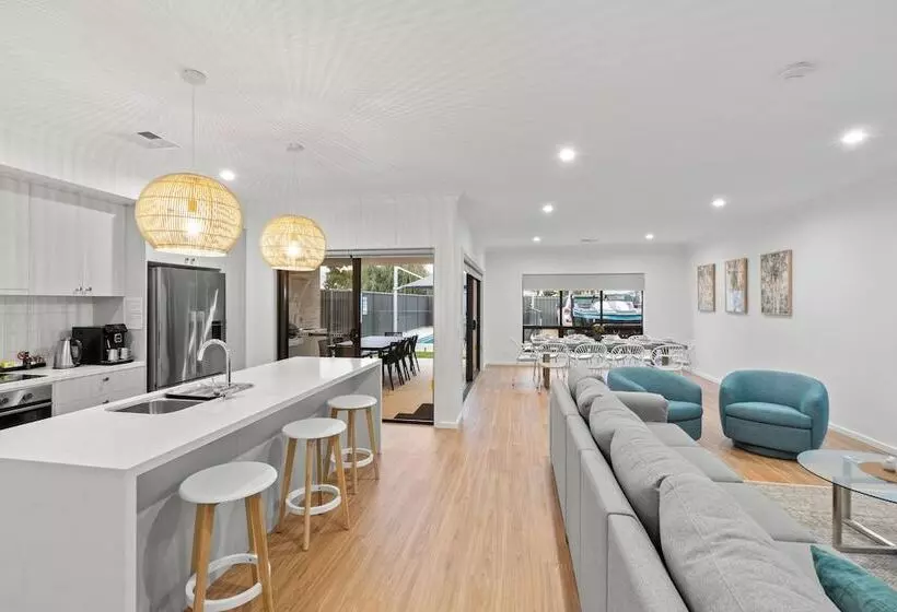 Hotelli Renmark River Villas And Boats & Bedzzz