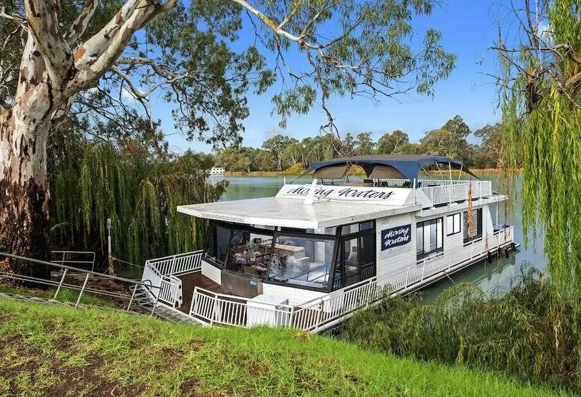 Hotelli Renmark River Villas And Boats & Bedzzz