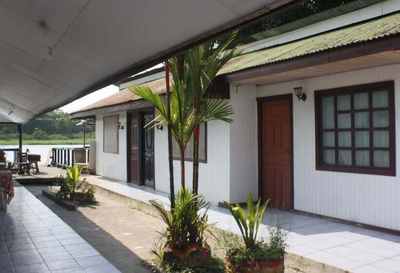 هتل Cabinas Sunset Tortuguero