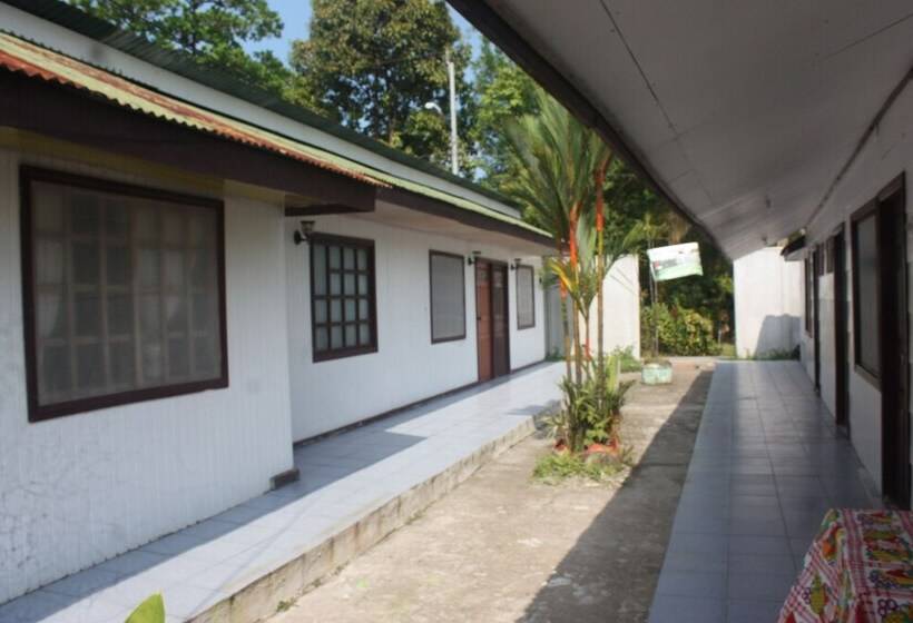 هتل Cabinas Sunset Tortuguero