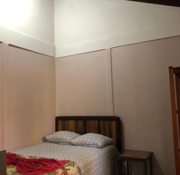 هتل Cabinas Tropicales