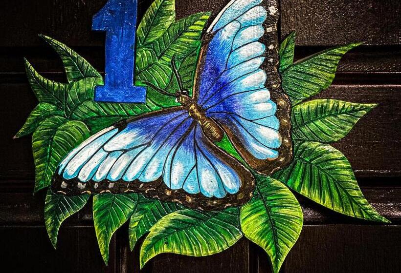 هتل Cabinas Tropicales