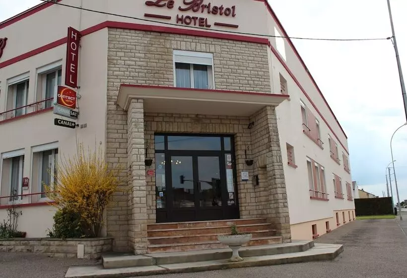 ホテル Hôtel Bristol