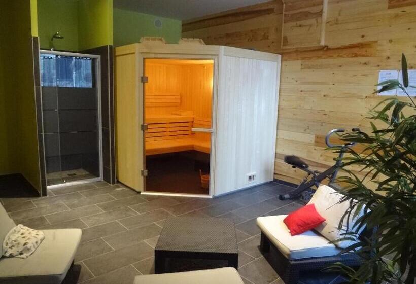 בית מלון כפרי Hôtel Castillan