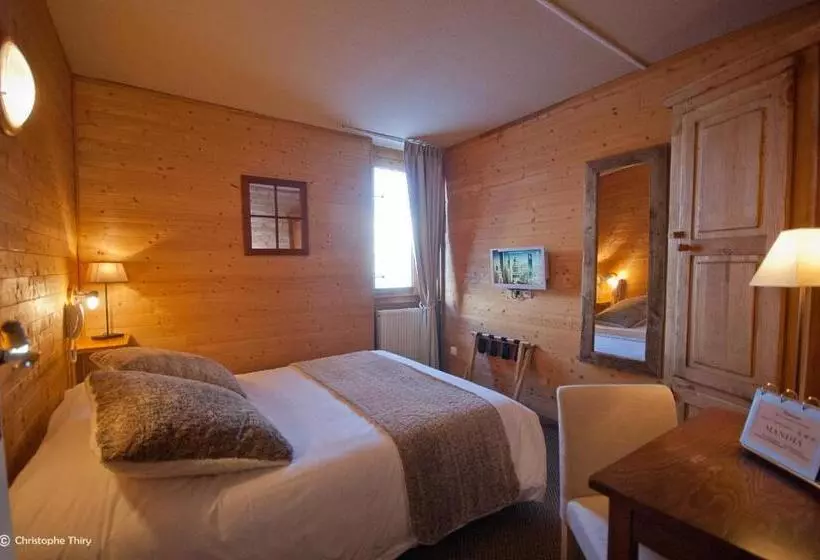 Hotelli Hôtel Restaurant La Mandia