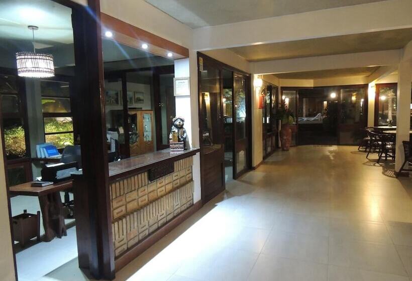 Hotel Marinas Pousada