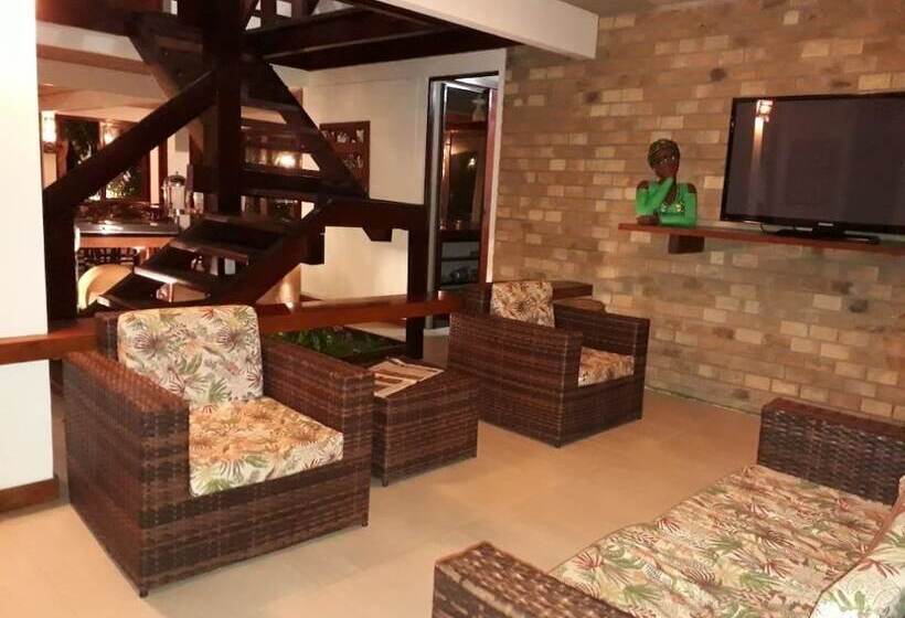 Hotel Marinas Pousada