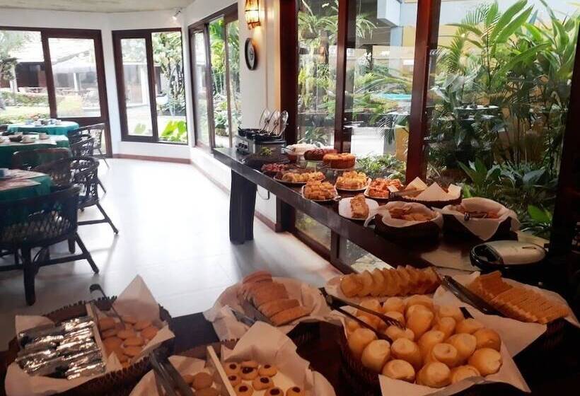 Hotel Marinas Pousada