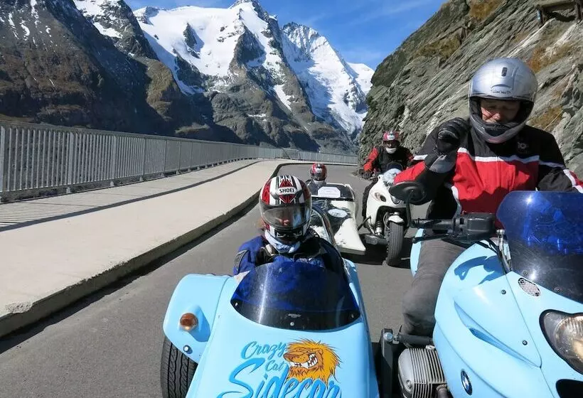 ホテル Mountain Apart Simonhof