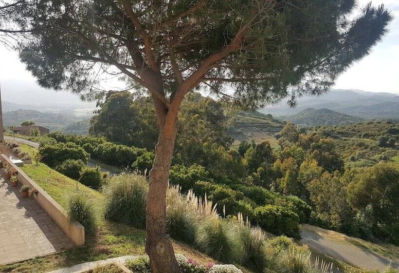 فندق Hôtel Résidence U Nebbiu