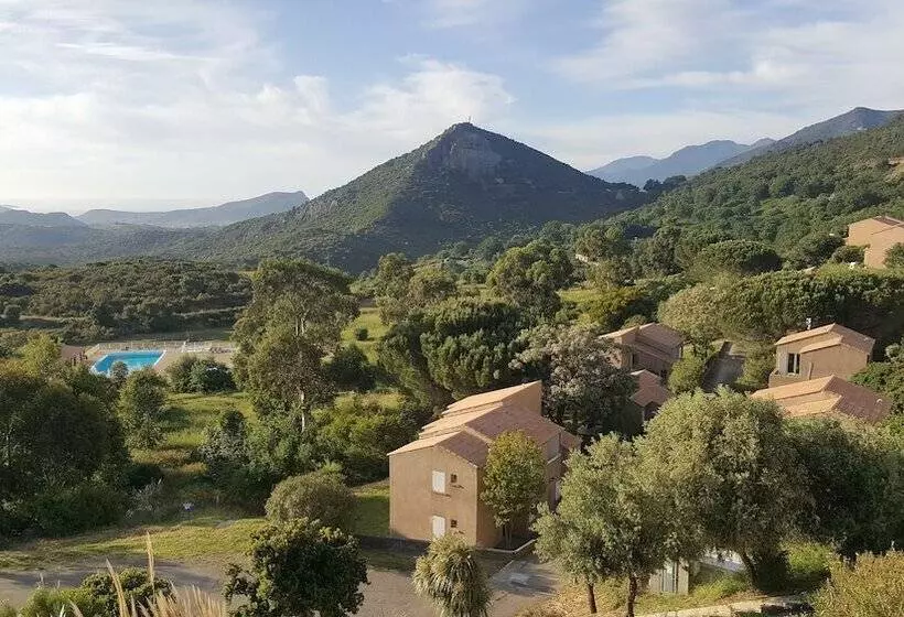 Hotelli Hôtel Résidence U Nebbiu