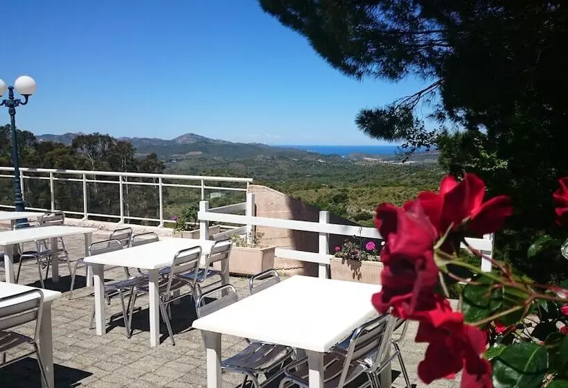 Hotelli Hôtel Résidence U Nebbiu