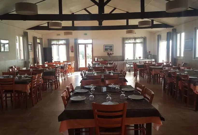 Hotelli Hôtel Résidence U Nebbiu