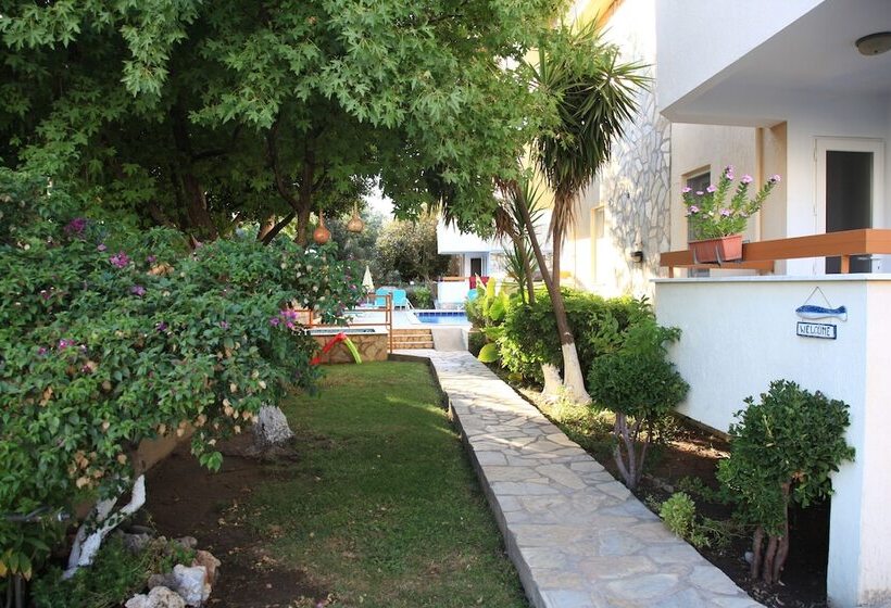 בית מלון כפרי Villa Gardenia Apart