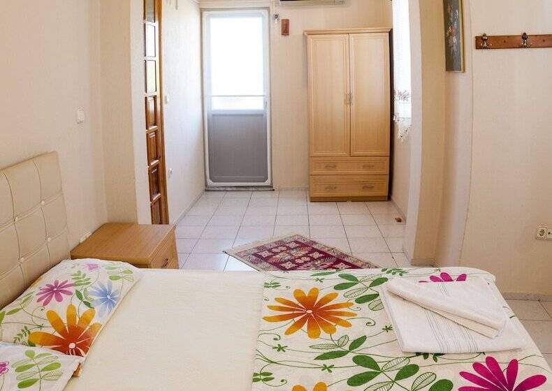 בית מלון כפרי Villa Gardenia Apart