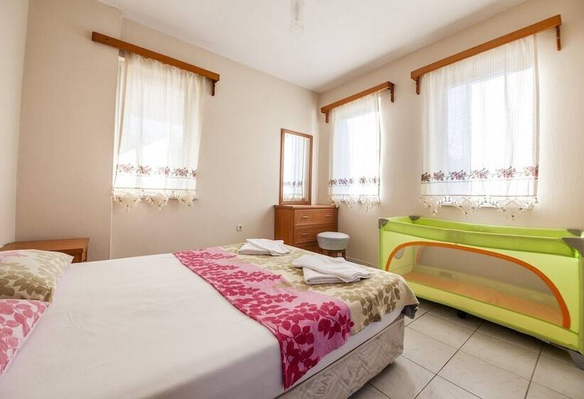 בית מלון כפרי Villa Gardenia Apart