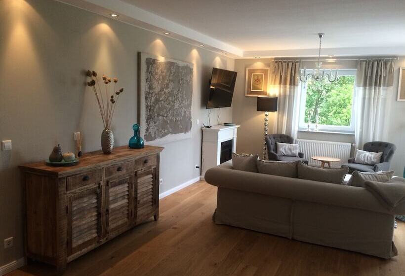 Luxus Ferienapartment “ Im Feldle „