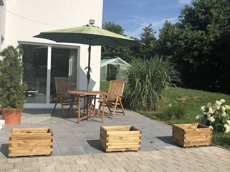 Luxus Ferienapartment “ Im Feldle „