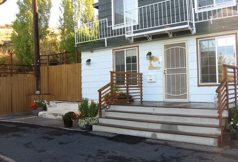 Мотель Masters Inn