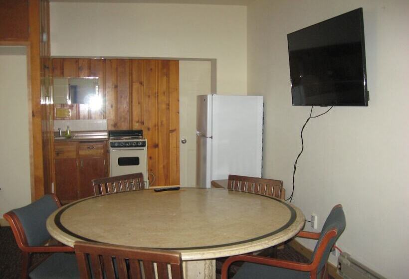 Мотель Masters Inn