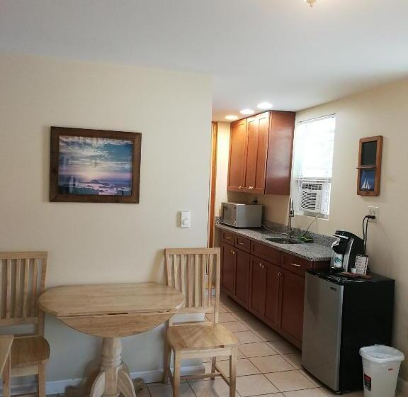 Motelli Pine View Lodge