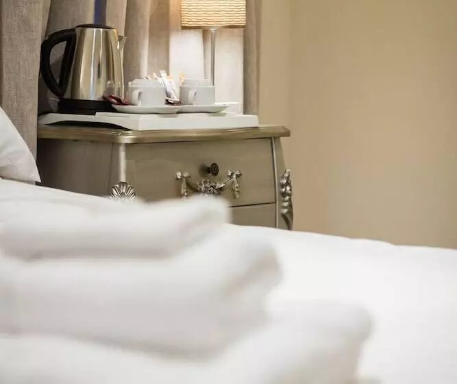 ペンション Fair Oak House Exeter Airport