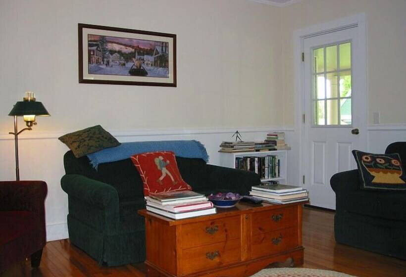 膳宿费 Sutton's Place