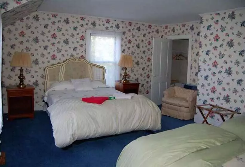 Majatalo Sutton's Place