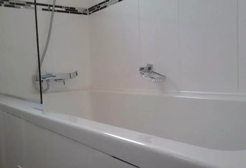 پانسیون Wells Guest House