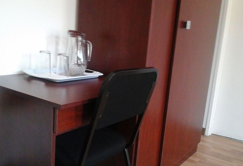 膳宿费 Wells Guest House