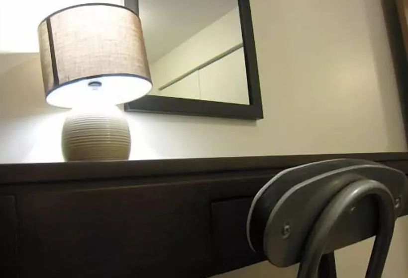 Majatalo Yellowknife Polar Suite