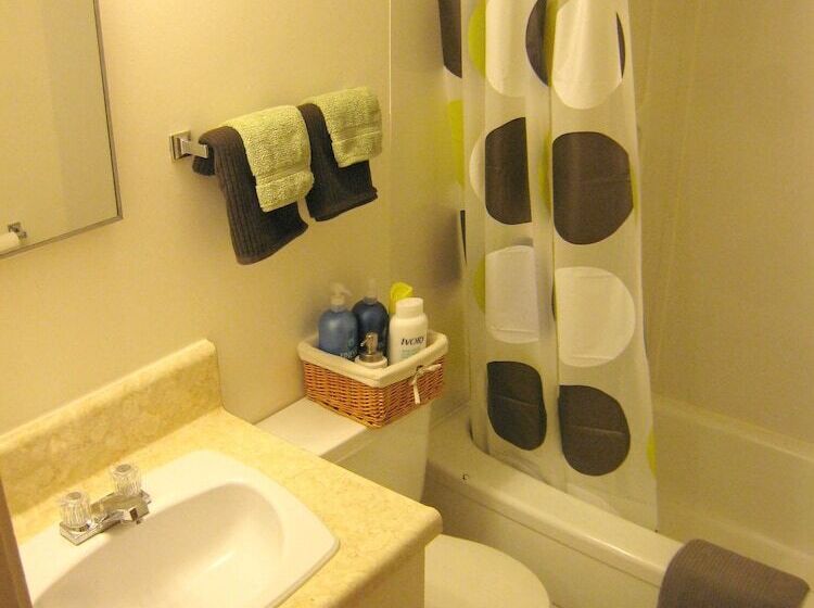 پانسیون Yellowknife Polar Suite