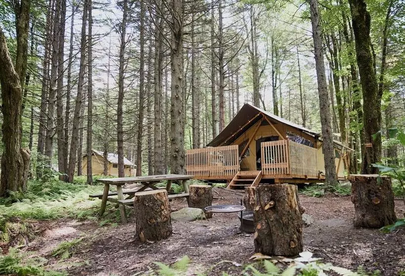 Resort Huttopia Sutton