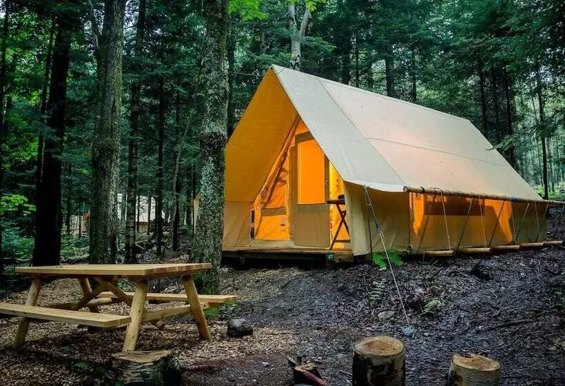 Resort Huttopia Sutton