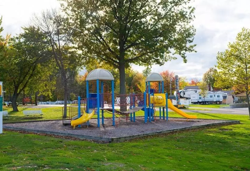 Sun Retreats Geneva On The Lake