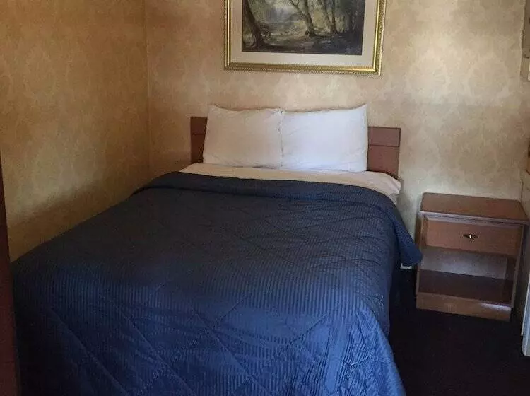 Town And Country Motel