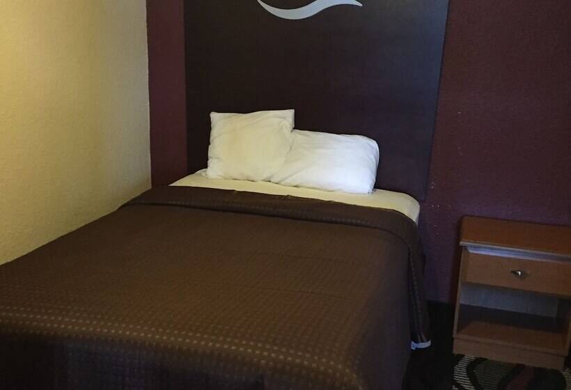 Town And Country Motel