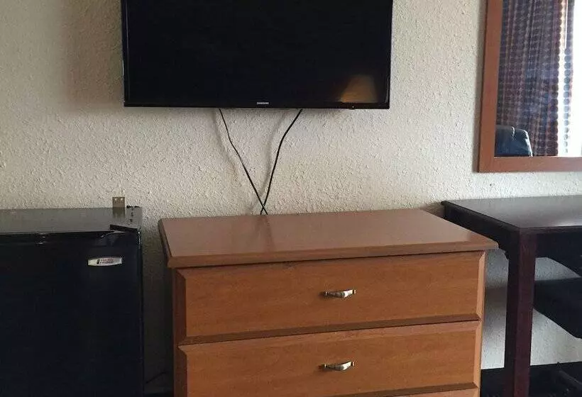 Town And Country Motel