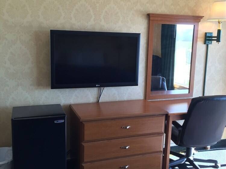 Town And Country Motel