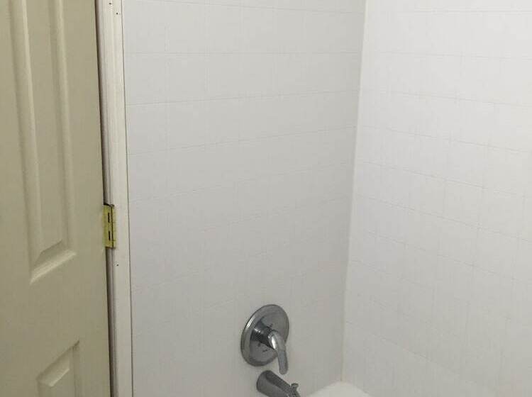 Town And Country Motel