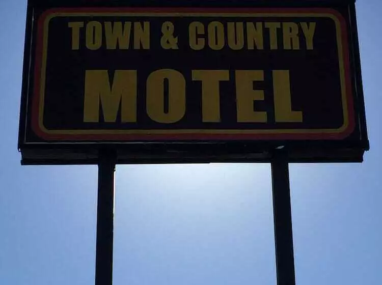 Town And Country Motel