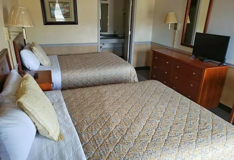 Traveler's Choice Motel