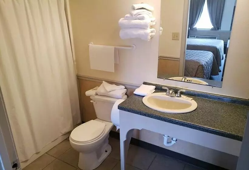 Traveler's Choice Motel