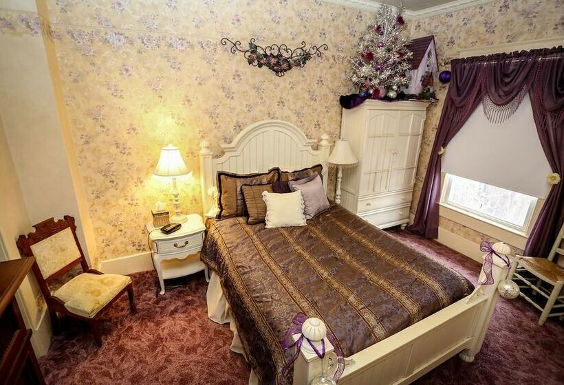 3rd Street Nest Bed & Breakfast