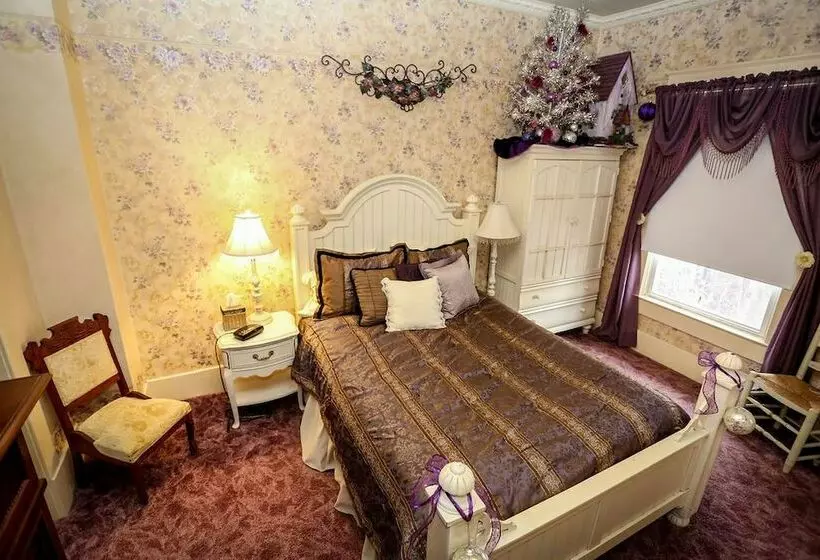 3rd Street Nest Bed & Breakfast